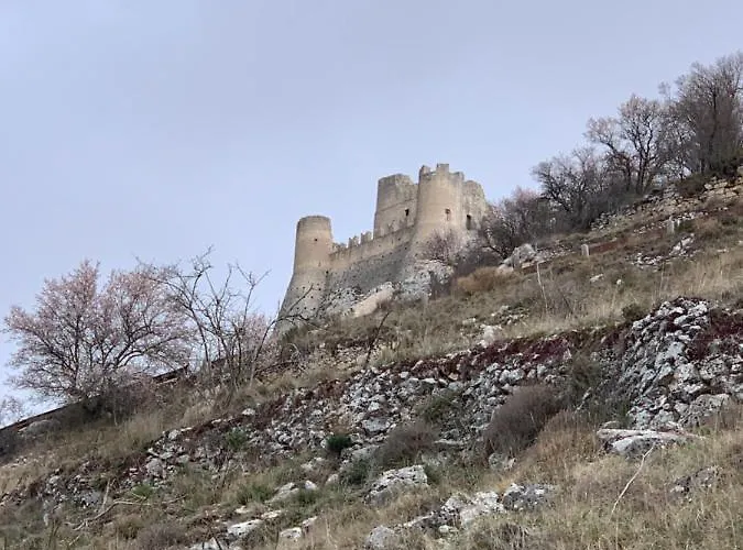 La Casa Di Mezzo * Calascio