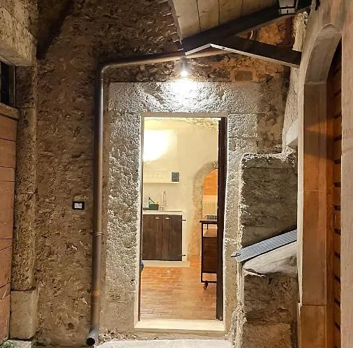 La Casa Di Mezzo * Calascio